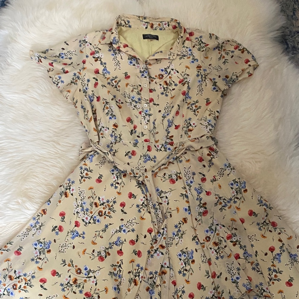 Elegant Floral Midi Dress